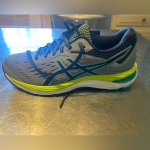 ASICS women’s tennis shoe